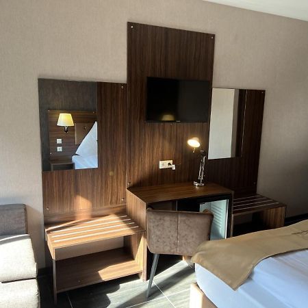 Hotel Pasa Paradies Kostenlose Parkplaetze Hanau Ngoại thất bức ảnh
