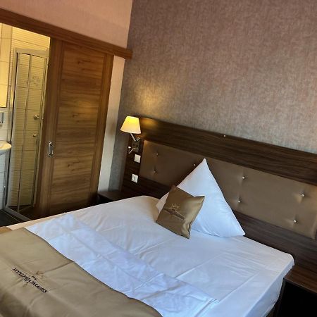 Hotel Pasa Paradies Kostenlose Parkplaetze Hanau Ngoại thất bức ảnh