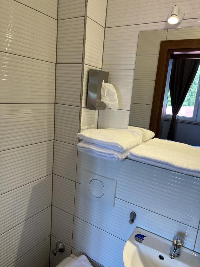 Hotel Pasa Paradies Kostenlose Parkplaetze Hanau Ngoại thất bức ảnh