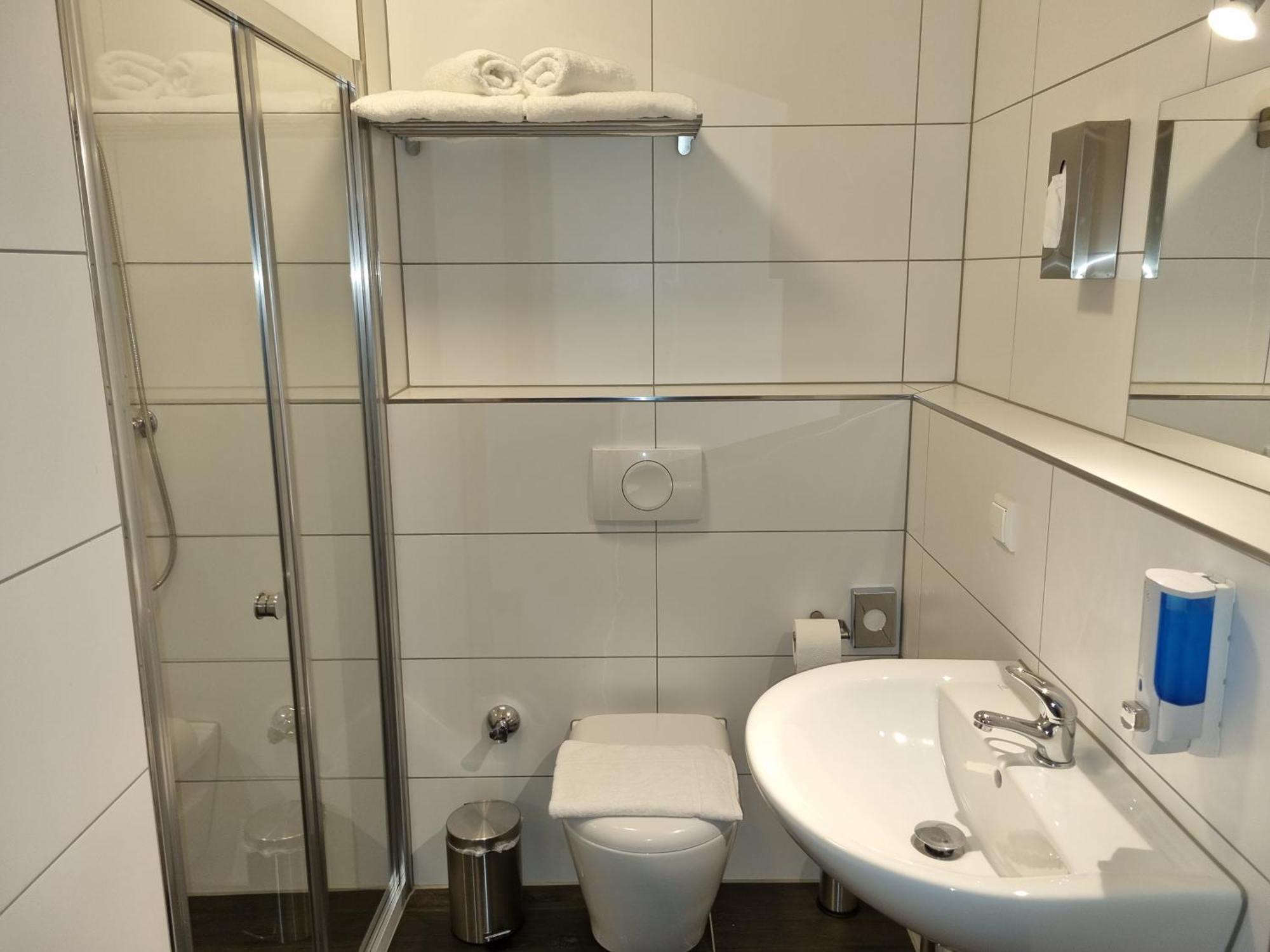 Hotel Pasa Paradies Kostenlose Parkplaetze Hanau Ngoại thất bức ảnh